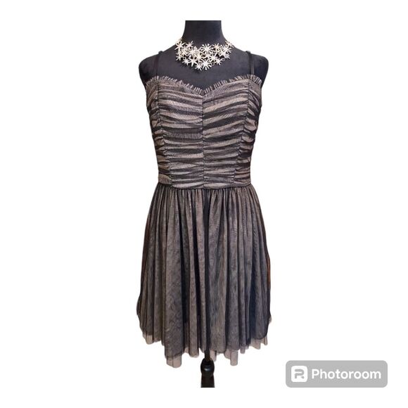 Betsey Johnson NWT Black Mesh Tulle Sleeveless Mini Dress Size 12 - Picture 2 of 13